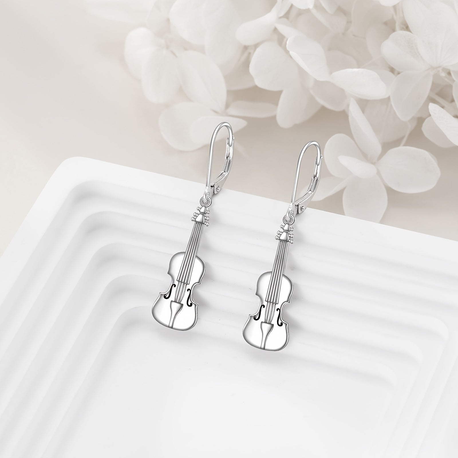 Earrings Made Of Sterling Silver In The Shape Of Violins, With A Dangling Design And Leverback Closure, Perfect For Music Enthusiasts Of Both Genders.